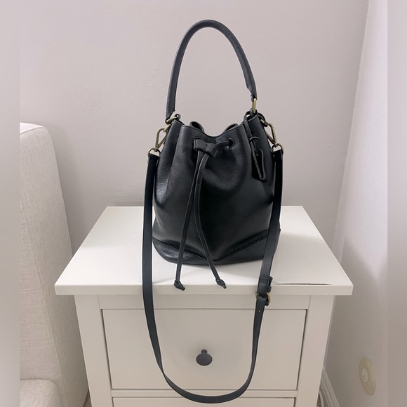 Madewell Handbags - Madewell bucket purse